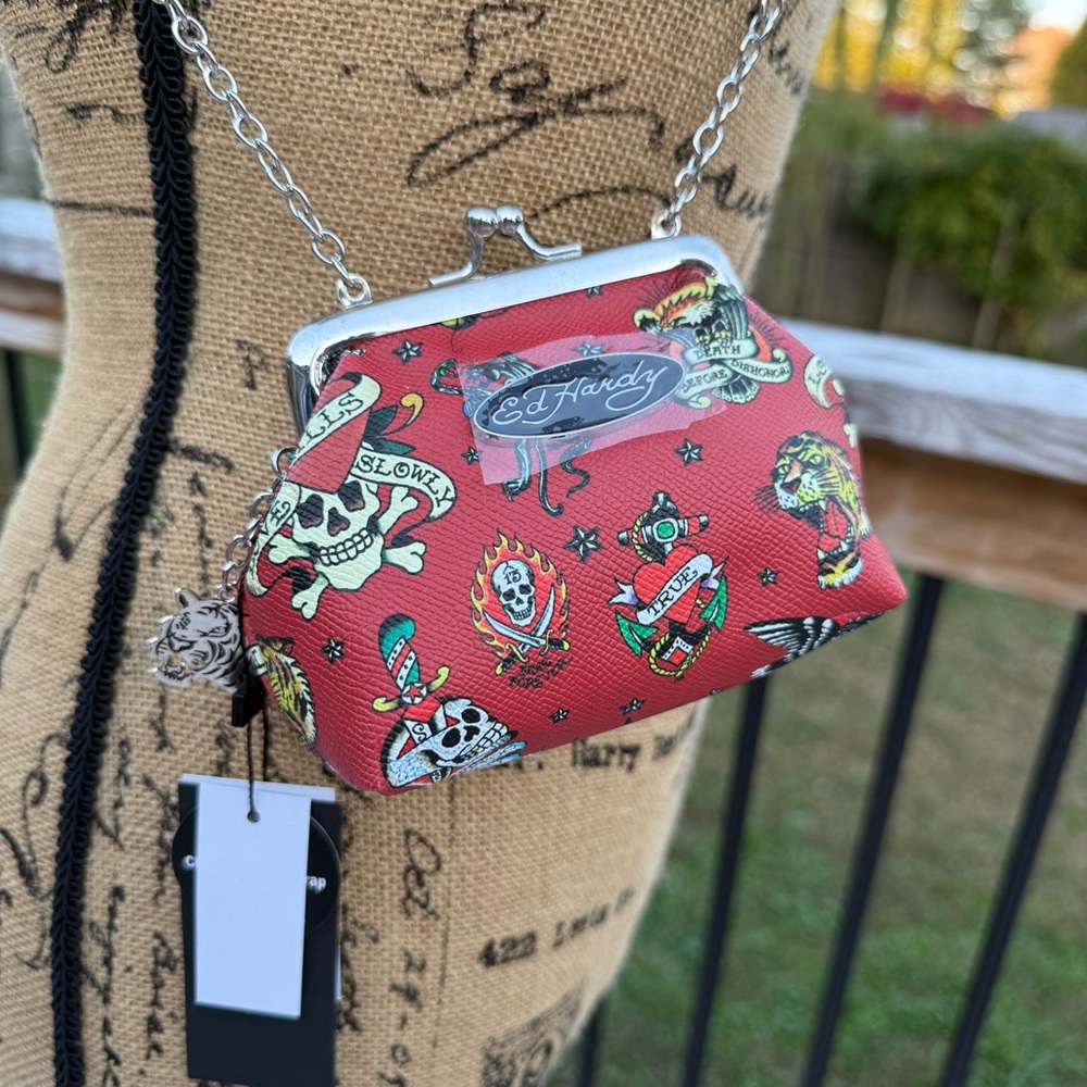 ED HARDY Debossed Red Coin Bag Faux Leather w/Kiss-Lock Closure Crossbody Chain